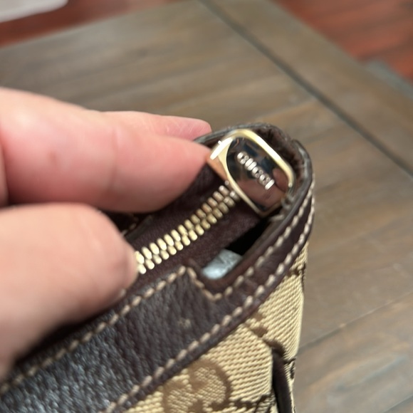 Gucci GG Canvas Med Princy Tote - Picture 11 of 16